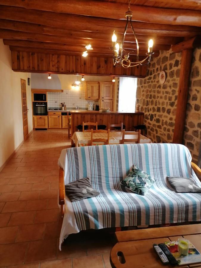 Gite A La Ferme Le Malzieu-Ville Dış mekan fotoğraf